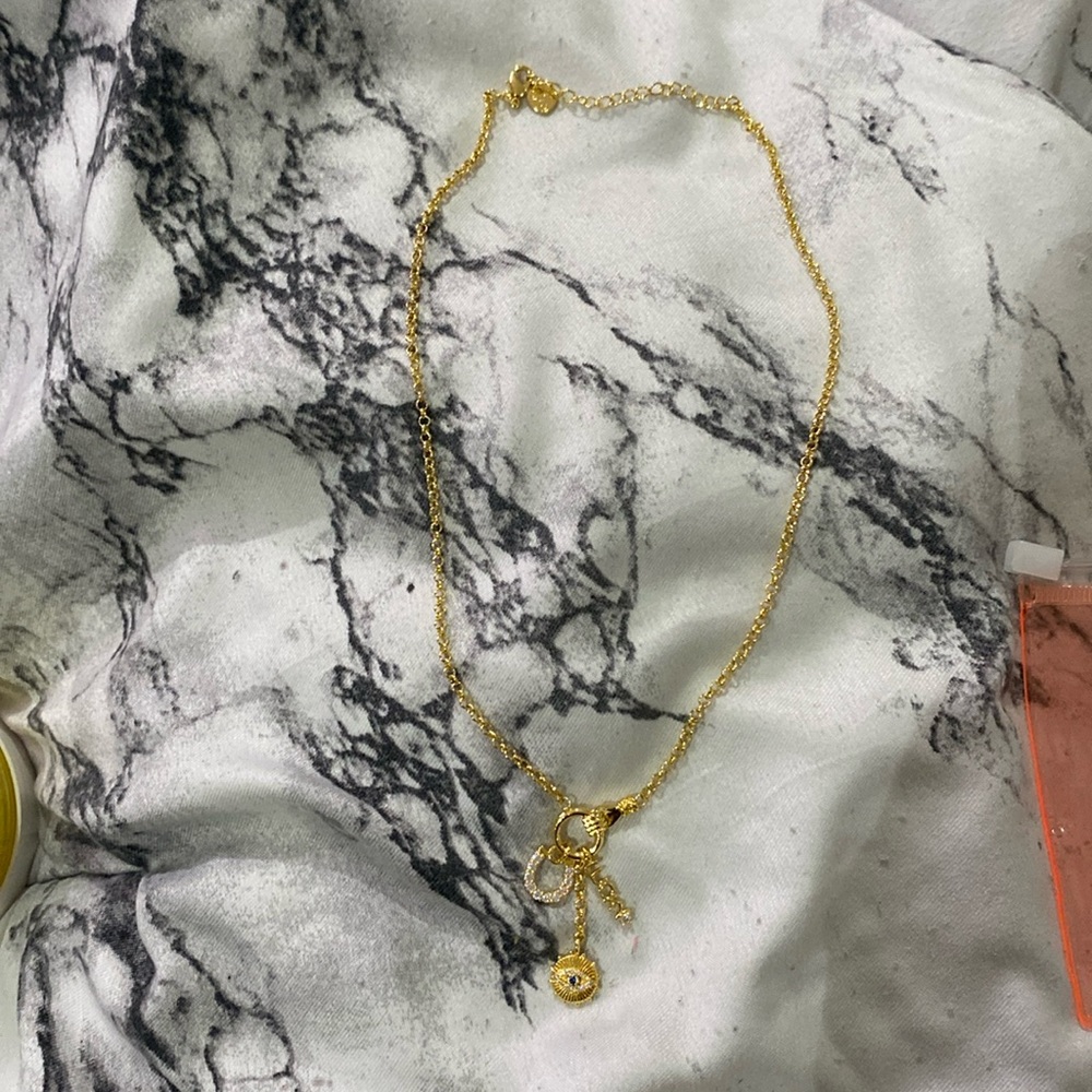 Beautiful trendy necklace